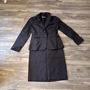 💋Ann Taylor 2 piece suit